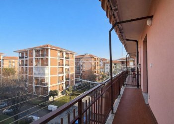 Three-room apartment Via Cacciatori Delle Alpi, Bra - photo 13