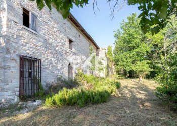 Villa Montepaganuccio, Cagli - photo 6