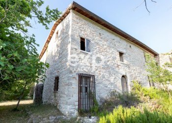 Villa Montepaganuccio, Cagli - photo 31