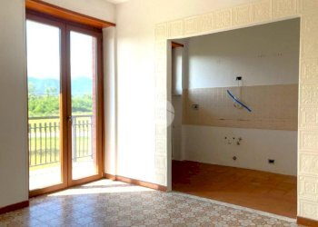 Three-room apartment Via alla Stazione, Salassa - photo 1