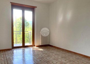 Three-room apartment Via alla Stazione, Salassa - photo 32
