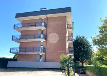 Three-room apartment Via alla Stazione, Salassa - photo 9
