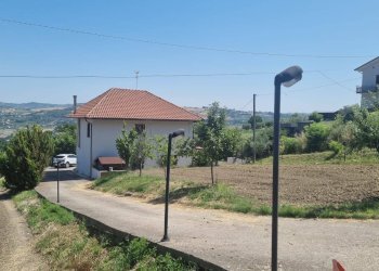 Foto 1 - Casa indipendente contrada Difesa Grande, Melito Irpino - foto 1