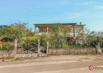 Foto 1 - Casa indipendente Via San Pancrazio
 
45, Campoli Appennino - foto 1