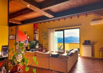 Foto 22 - Villa Via Cervinia
 
15/A, Luino - foto 22