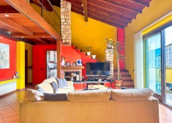 Foto 32 - Villa Via Cervinia
 
15/A, Luino - foto 32