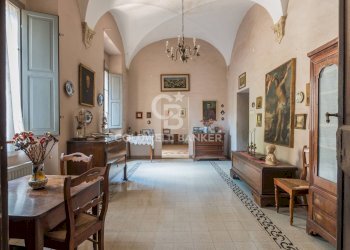 Foto 1 - Stabile - Palazzo Via Santa Margherita
 
34, Urbino - foto 1