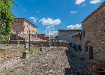 Foto 24 - Stabile - Palazzo Via Santa Margherita
 
34, Urbino - foto 24