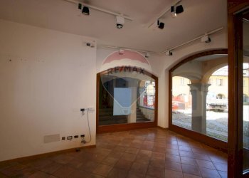Stanza vuota - Commercial Premises Via de Bernardi Bonomo
 
17, Clusone - photo 11