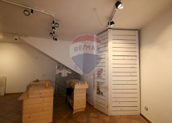 Camera / camera da letto - Commercial Premises Via de Bernardi Bonomo
 
17, Clusone - photo 17