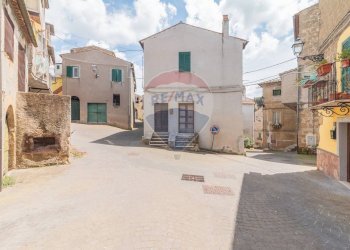 Casa all\'aperto - Quadrilocale Via Montebello
 
127, Ischia di Castro - foto 2