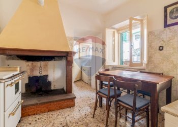 Cucina - Quadrilocale Via Montebello
 
127, Ischia di Castro - foto 5