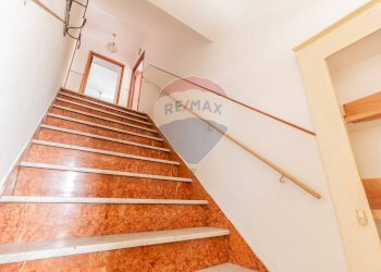 Scale - Quadrilocale Via Montebello
 
127, Ischia di Castro - foto 8