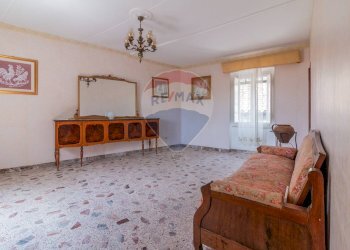 Soggiorno - Quadrilocale Via Montebello
 
127, Ischia di Castro - foto 10