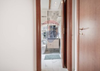 Hall / corridoio - Semi-detached house via OPERAI
 
29, Landriano - photo 23