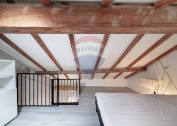 Camera / camera da letto - Semi-detached house via OPERAI
 
29, Landriano - photo 31
