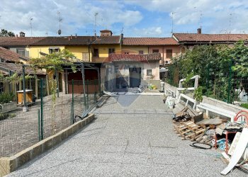 Casa all\'aperto - Semi-detached house via OPERAI
 
29, Landriano - photo 41