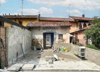 Casa all\'aperto - Semi-detached house via OPERAI
 
29, Landriano - photo 42