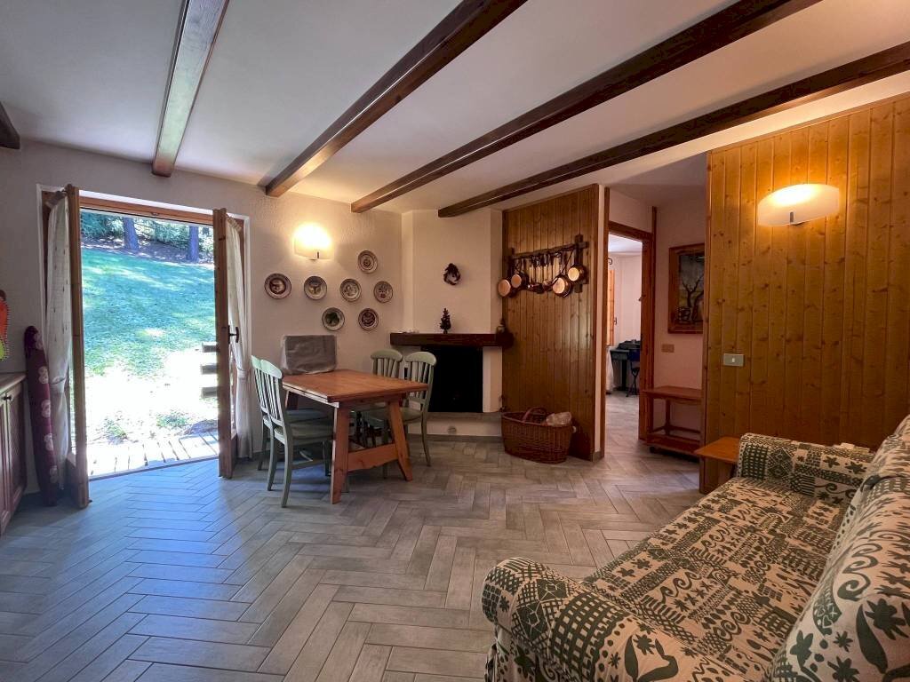 Soggiorno - Trilocale via Clotes, 78, Sauze d'Oulx - foto 2