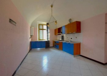 Cucina - Trilocale via Sebastiano Oderda, 15, Mondovì - foto 2