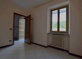 Camera da letto - Trilocale via Sebastiano Oderda, 15, Mondovì - foto 9