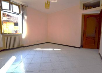 Camera da letto - Trilocale via Sebastiano Oderda, 15, Mondovì - foto 10