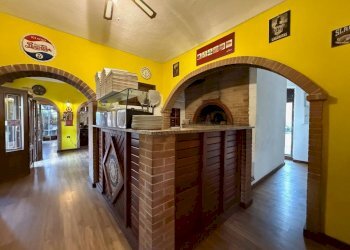 Interno non residenziale - Discoteca - Disco Pub - Locale Notturno corso Alessandro Manzoni, 67, Montà - foto 12