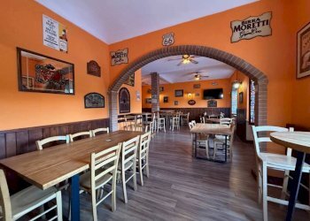 Interno non residenziale - Discoteca - Disco Pub - Locale Notturno corso Alessandro Manzoni, 67, Montà - foto 15