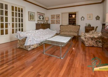 Salone - Villa strada della Maddalena, Moncalieri - foto 38