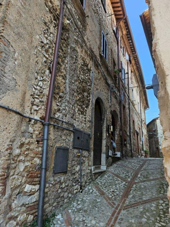 Zona - Trilocale via Umberto I, Contigliano - foto 2