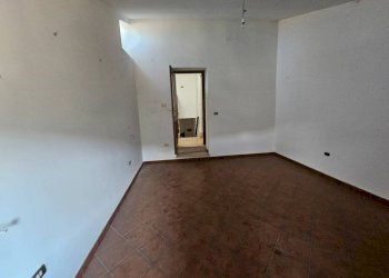 Camera da letto - Trilocale via Umberto I, Contigliano - foto 10