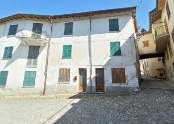 Appartamento Piazza Riccardo Garrone, Grondona - foto 1
