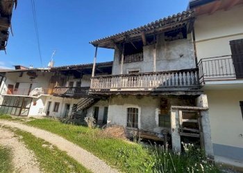 Foto 2 - Semi-detached house via monte tomatico
 
13, Seren del Grappa - photo 2