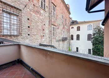 balcone cucina - Appartamento Via della Bollente
 
46, Acqui Terme - foto 8