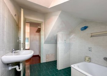 Bagno - Appartamento Via della Bollente
 
46, Acqui Terme - foto 31