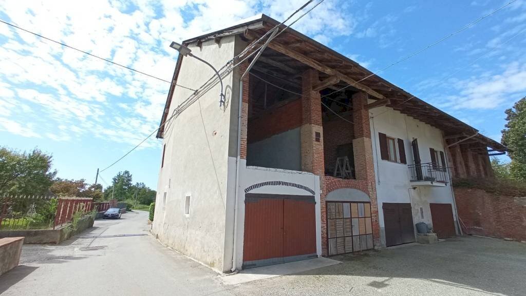 Facciata - Casa indipendente Cascina Stoccada, 9, Cavallirio - foto 2