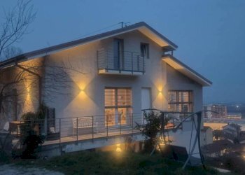 Facciata - Villa via Viassa, 4, Verzuolo - foto 4