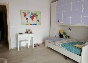 Camera da letto - Villa via Viassa, 4, Verzuolo - photo 33