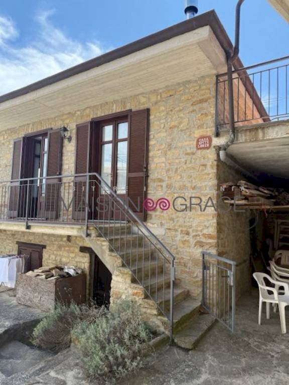 Facciata - Three-room apartment Bergolo - photo 1