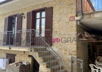 Facciata - Three-room apartment Bergolo - photo 1