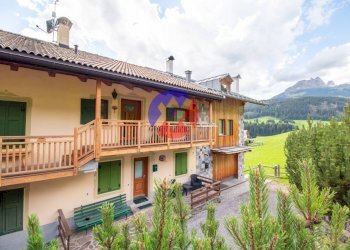 Foto 1 - Quadrilocale Strada de Sèn Roch
 
43, Moena - foto 1