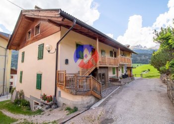 Foto 2 - Quadrilocale Strada de Sèn Roch
 
43, Moena - foto 2