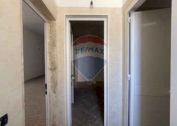 Hall / corridoio - Appartamento Santeramo in Colle - foto 35