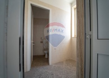 Hall / corridoio - Appartamento Santeramo in Colle - foto 39