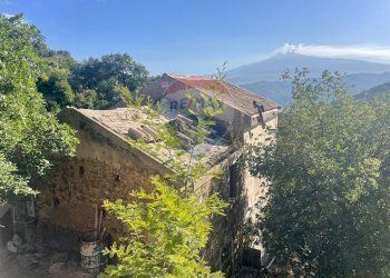 Vista delle montagne - Casa indipendente casale di tifani
 
snc, Castelmola - foto 16