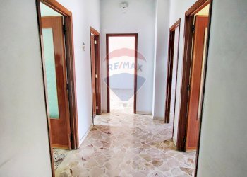 Hall / corridoio - Appartamento Via Nizzeti
 
96, Aci Catena - foto 6