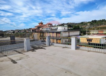 Terrazza - Appartamento Via Nizzeti
 
96, Aci Catena - foto 22