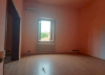 Foto 2 - Villa a Schiera Via Ugo Foscolo
 
-, San Giuliano Terme - foto 2