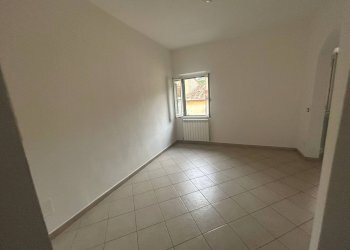 Foto 3 - Quadrilocale via roma
 
20, Calci - foto 3