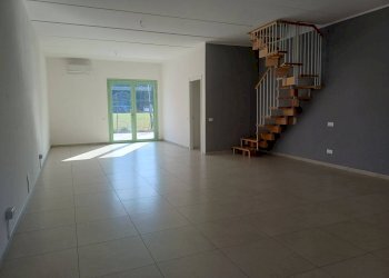 Foto 1 - Attività Commerciale via statale 12
 
-, San Giuliano Terme - foto 1